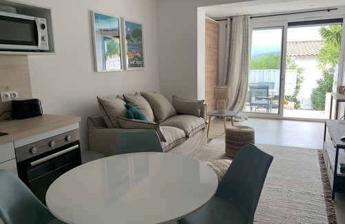 La Croix-Valmer Apartment | Golfe de Saint-Tropez, Studio, Sea view pool