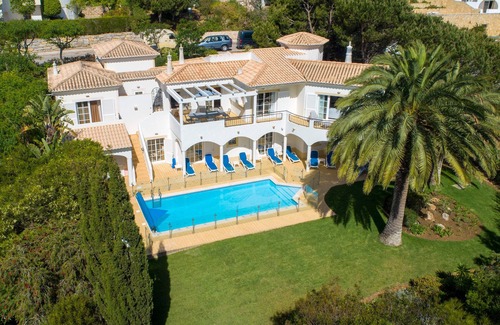 Vila do Bispo Villa | Golfe San Antonio (PDF) 5 bed Luxury Villa/Pool fence/Heated Pool/WIFI