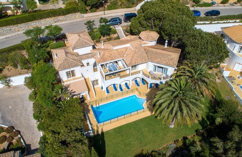 Vila do Bispo Villa | Golfe San Antonio (PDF) 5 bed Luxury Villa/Pool fence/Heated Pool/WIFI