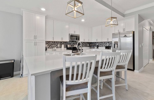 Immokalee Apartment | Golfer's Haven: Luxurious Condo with Scenic Views