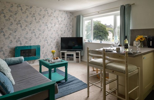 Harlech Apartment | Golygfa o'r Castell - Castle Views