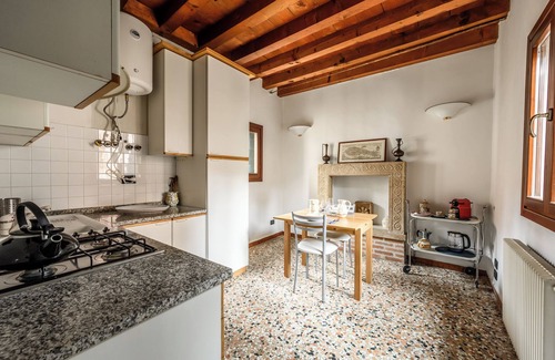 San Pietro di Legnago Apartment | Gondolier's Suite | Venice Sweet Lifen
