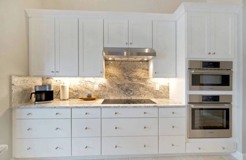 Cape Coral House | Gone Coastal! Spa + Heated Pool! Amenities Galore!