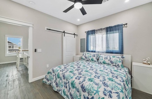 Port Bolivar Villa | Good Times At The Gulf! Walk 2 beach! Access to Playground/Pool