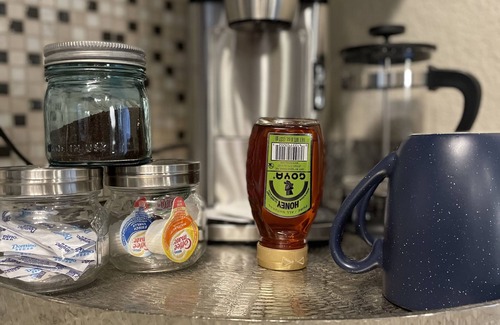 Orlando Apartment | Good Vibes only! Lux stay 5 min from universal!