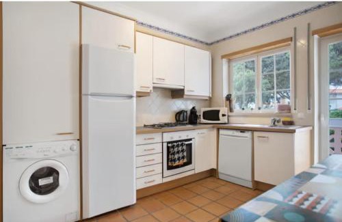 Praia del Rei Apartment | Good vibes