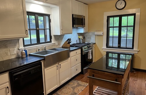 Oneonta House | Goodyear Lake Main Lodge