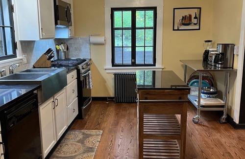 Oneonta House | Goodyear Lake Main Lodge