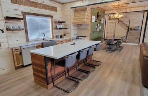 Island Park Cabin | Goose Bay Lodge