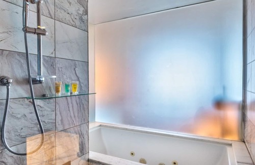 Las Vegas Condo | Gorgeous 2 Bedrooms 33rd floor