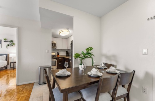 North Brookline Apartment | Gorgeous 2bd/1.5ba Next to BU 7408