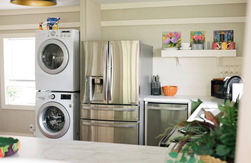 Clanton House | Gorgeous 2BR Home Fast WiFi Pet Friendly