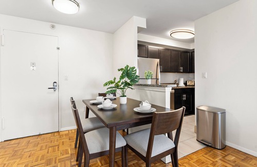Brookline Apartment | Gorgeous 2BR Next to BU 3178