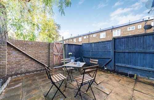 Fortune Green Apartment | Gorgeous 3 bed flat w/ great central location