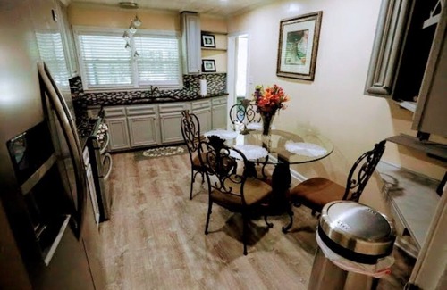 McDonough House | Gorgeous 4 Bedroom House in the Heart of McDonough