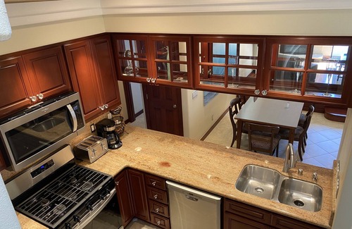 Huntington Beach Condo | Gorgeous 5 Star Spacious Elegant