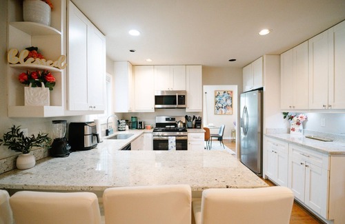 Oxon Hill House | Gorgeous 7BR/3BA Maryland Home- for Your Next Family Adventure!