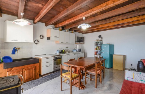 Maissana Apartment | Gorgeous apartment in Colli di Ossegna with WiFi