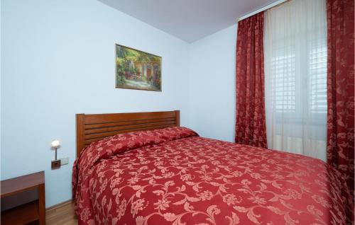 Pjescana Uvala Apartment | Gorgeous Apartment In Pjescana Uvala