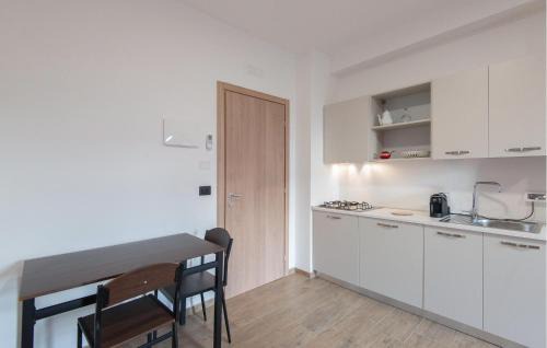 Moscufo Apartment | Gorgeous Apartment In Moscufo With Wifi