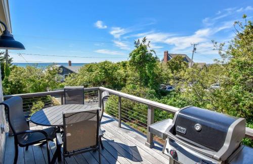 Eastham House | Gorgeous Architectural Home w Water Views