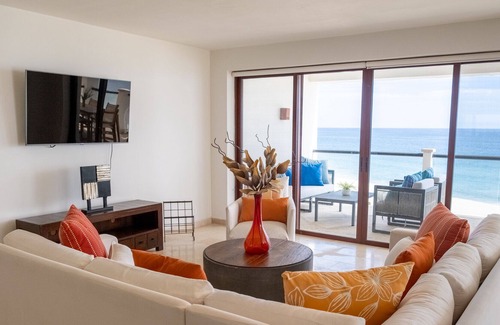 Campo de Golf Fonatur Resort | Gorgeous, Beachfrotn 4 Bedroom Condo SIX!