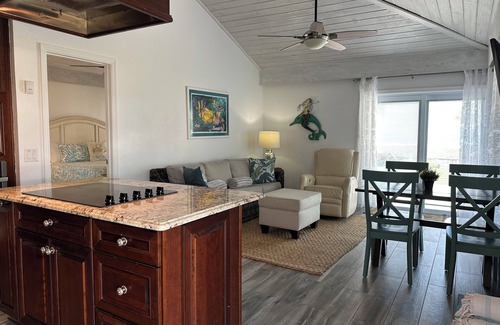 Treasure Cay Villa | Gorgeous Beach Front Ocean Villa 906