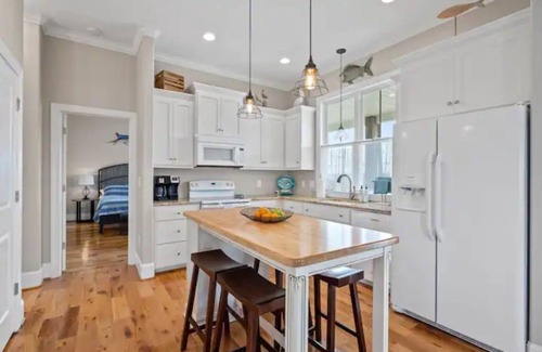 Morehead City House | Gorgeous By the Bay House: Downtown Morehead City