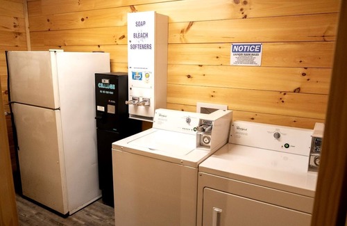 Scio Cabin | Gorgeous Cabin Great for Family Getaways in Ohio