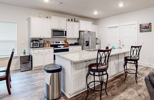 Gulf Breeze House | Gorgeous coastal home w/plenty of space, close to everything - dog friendly