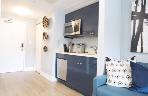 Coconut Grove Apartment | Gorgeous Coconut Grove 3/3.5 Condo with amazing views: Parking Included