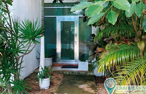 Playacar Fase II House | Gorgeous Contemporary Home- Pvt Solar Heated Pool!