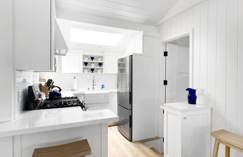 Laguna Beach House | GORGEOUS DESIGNER COTTAGE 3 Min. Walk to Beautiful Beaches!