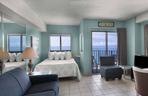 Myrtle Beach Resort | Gorgeous Direct Oceanfront Sun Suite + Official On-Site Rental Privileges