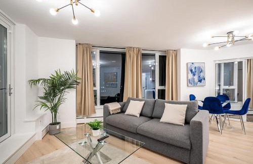 Crosstown Apartment | Gorgeous Downtown Unit with City Views