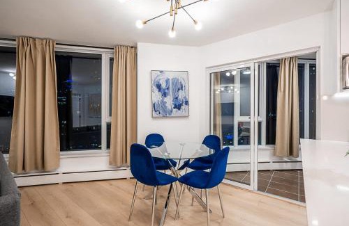 Crosstown Apartment | Gorgeous Downtown Unit with City Views