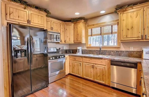 Greer Cabin | Gorgeous Forest Cabin with Hot Tub & Game Room