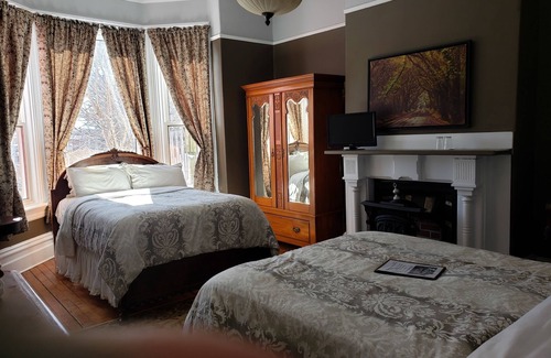 Downtown St. John's Bed & Breakfast | Gorgeous Heritage Inn with outstanding views of St.John's