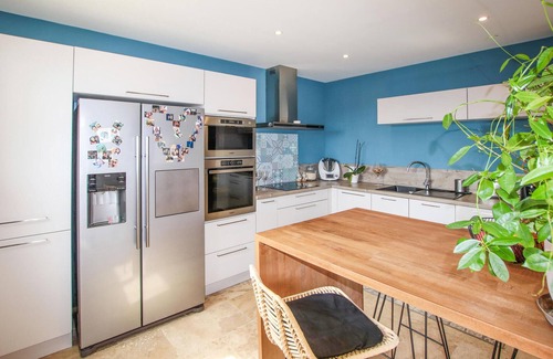 Caumont-sur-Durance House | Gorgeous home in Caumont sur Durance