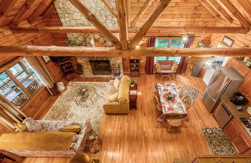 Logan Cabin | Gorgeous Hocking Hills Lake Front Cabin Right On Lake Logan - Near All The Sites