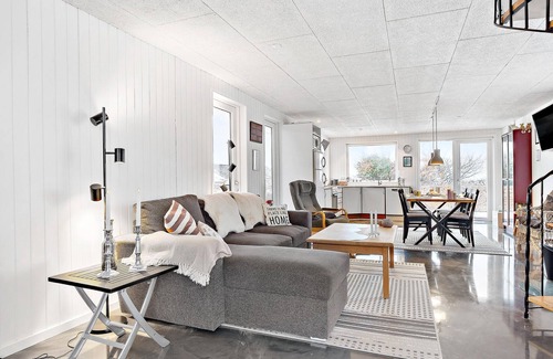 Næs House | Gorgeous home in Assens with kitchen