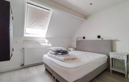 Cadzand-Bad House | Gorgeous Home In Cadzand With Wifi