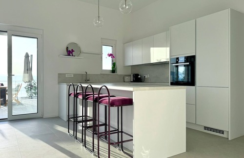 Opatija House | Gorgeous home in Dobrec with sauna