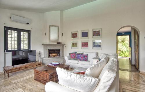 Sutri House | Gorgeous Home In Fonte Vivola With Wifi