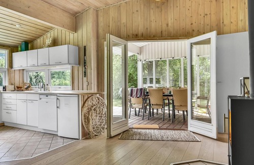 Ristinge House | Gorgeous home in Humble with sauna