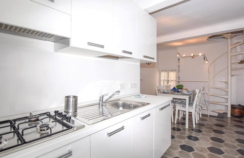 Poggi House | Gorgeous home in Imperia, Loc. Poggi