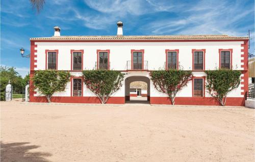 La Campana House | Gorgeous Home In La Campana, Sevilla