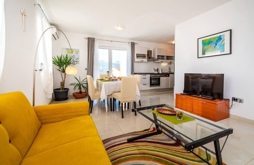 Novigrad House | Gorgeous home in Novigrad with WiFi