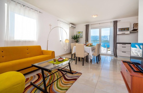 Novigrad House | Gorgeous home in Novigrad with WiFi