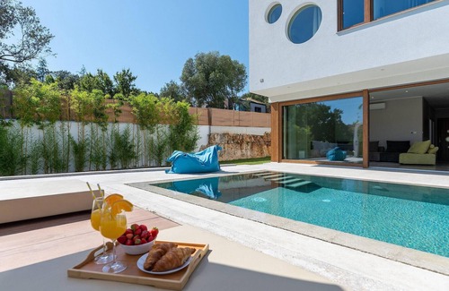 Pjescana Uvala House | Gorgeous home in Pula